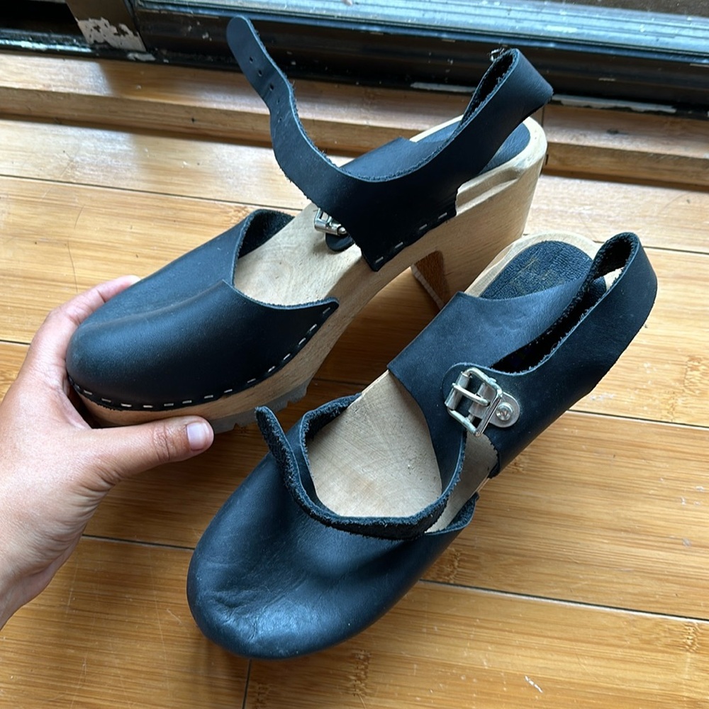 Authentic Swedish Clogs from MIA Shoes - ABBA (Black)
